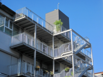 Balcony stairway